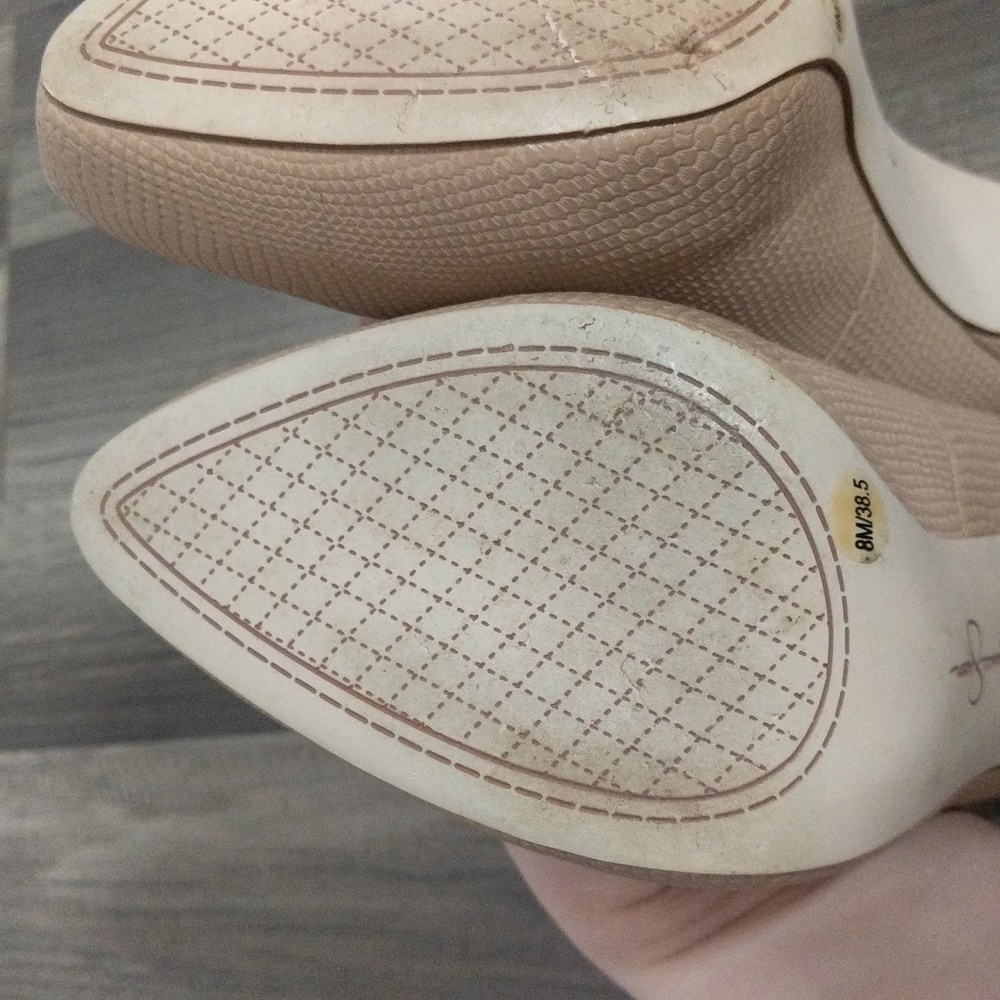 #283Jessica Simpson Women's Tobee Platform Pump Soft Tan Color. 4" Heel Size: 8M - Picture 8 of 12